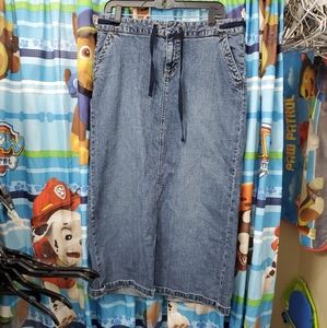 Old navy long denim skirt size 12